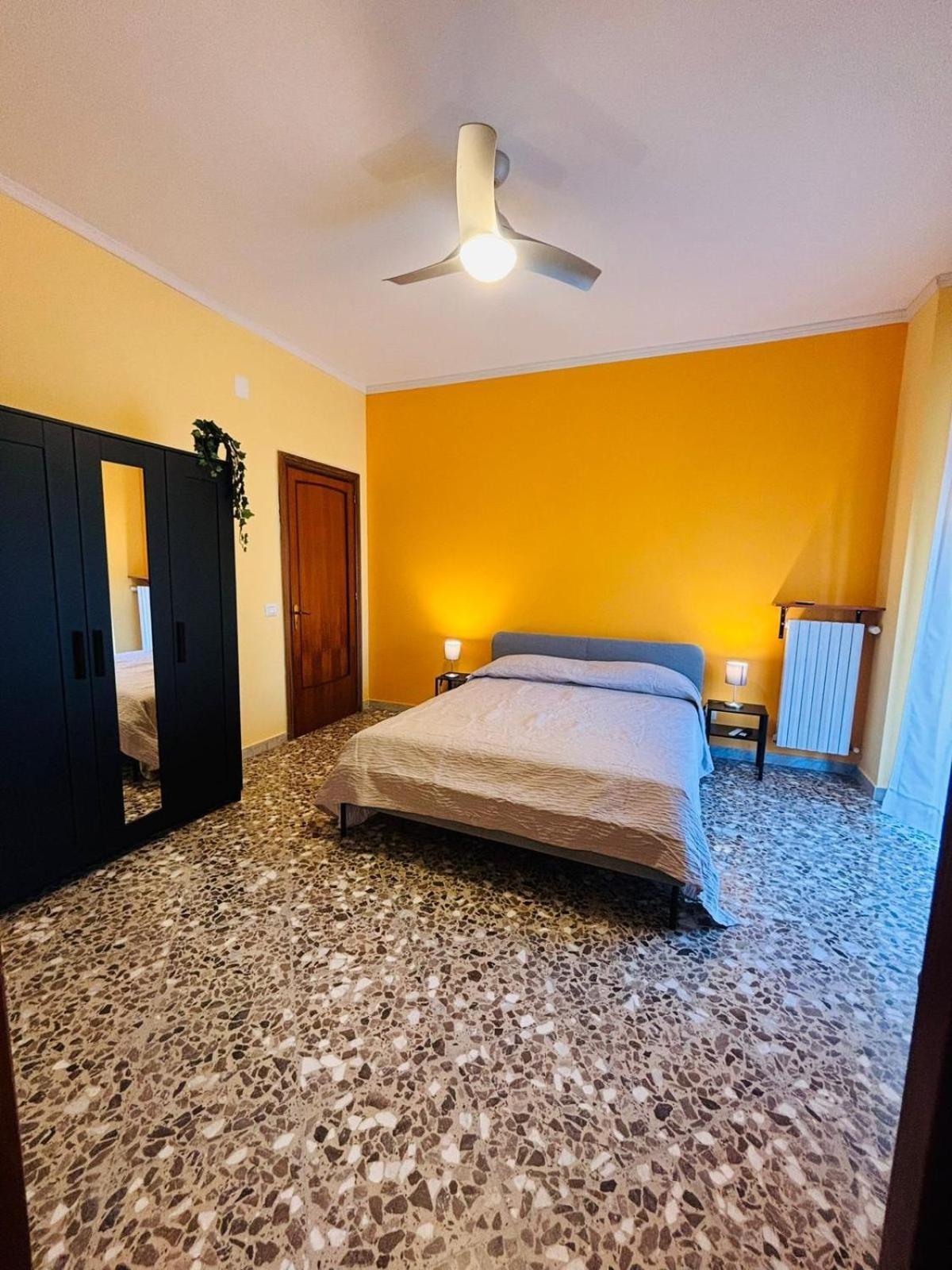 Matthias Central Rooms And Accomodation Bari Zewnętrze zdjęcie