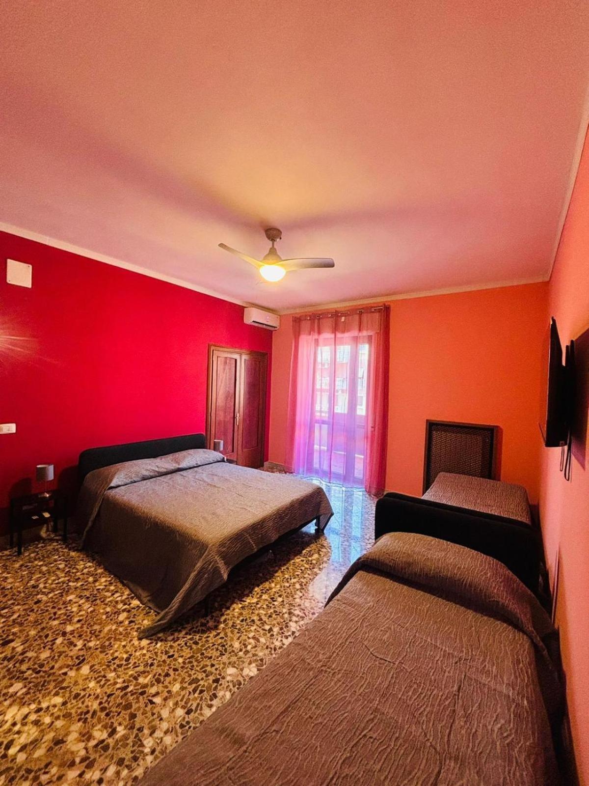 Matthias Central Rooms And Accomodation Bari Zewnętrze zdjęcie